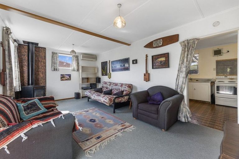 Photo of property in 2 Fraser Street, Roseneath, Port Chalmers, 9023