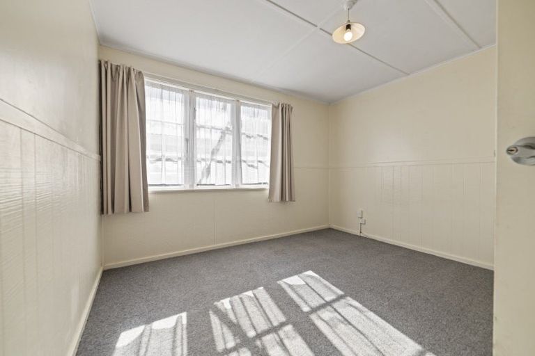 Photo of property in 36 Cook Street, Foxton, 4814