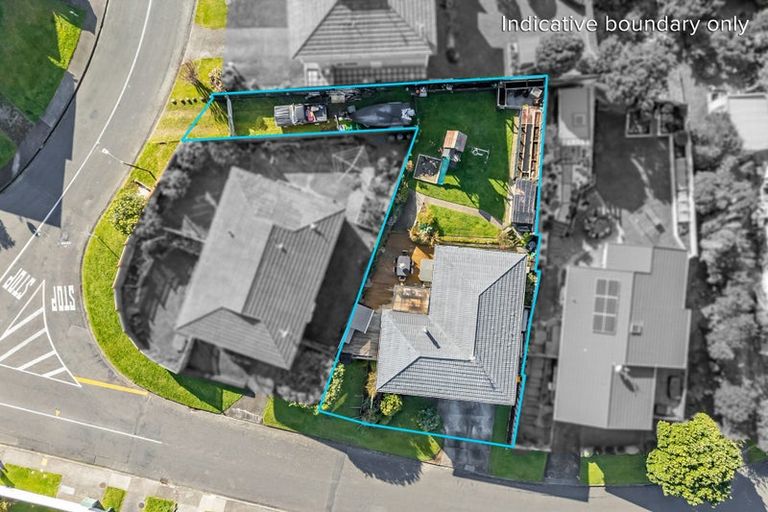 Photo of property in 19 Penryn Drive, Camborne, Porirua, 5026