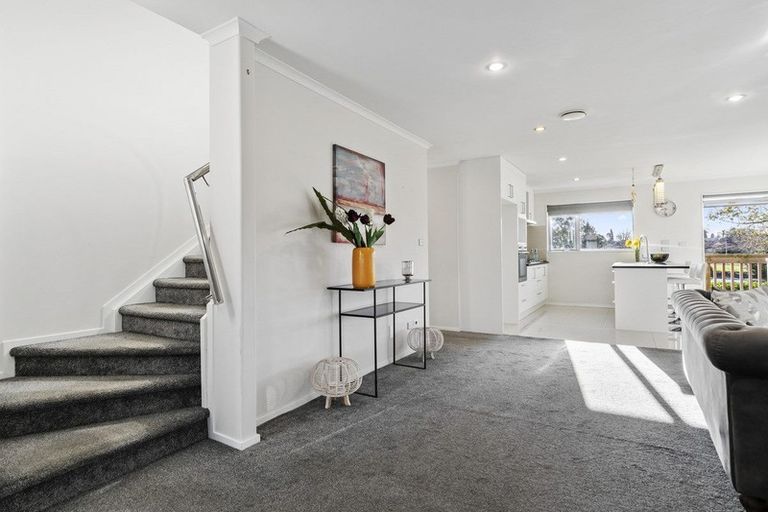 Photo of property in 2f Wood Street, Papakura, 2110