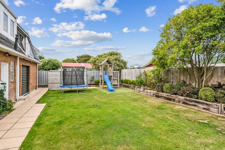 Photo of property in 16 Byrd Street, Levin, 5510