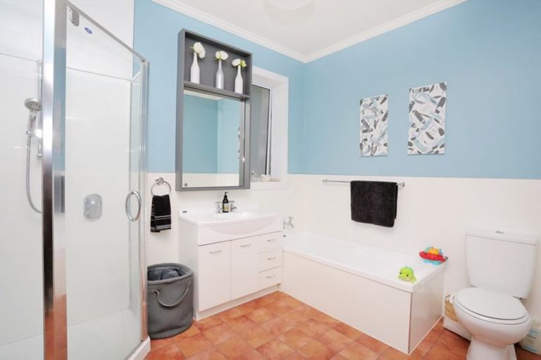 Photo of property in 12 Prince Street, Winton, 9720