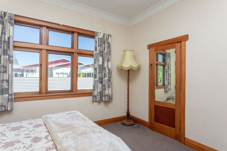 Photo of property in 22 Hunter Street, Dannevirke, 4930