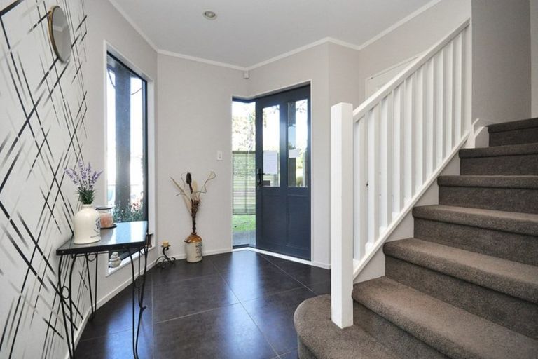 Photo of property in 182 Whangaparaoa Road, Red Beach, 0932