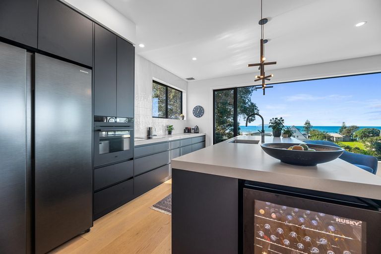 Photo of property in 105 Dillon Street, Waihi Beach, 3611