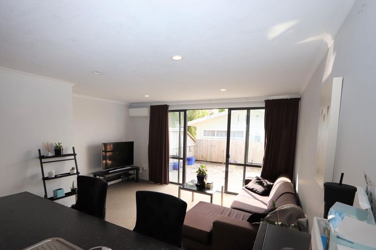 Photo of property in 110b Hillcrest Road, Hillcrest, Hamilton, 3216