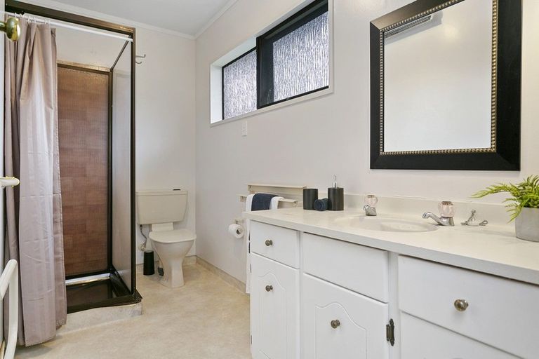 Photo of property in 3 Drayton Place, Leamington, Cambridge, 3432