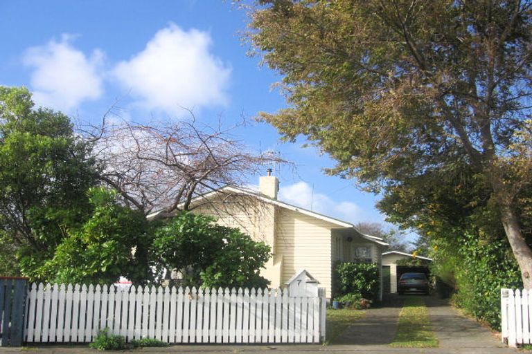 Photo of property in 7 Shetland Place, Westbrook, Palmerston North, 4412