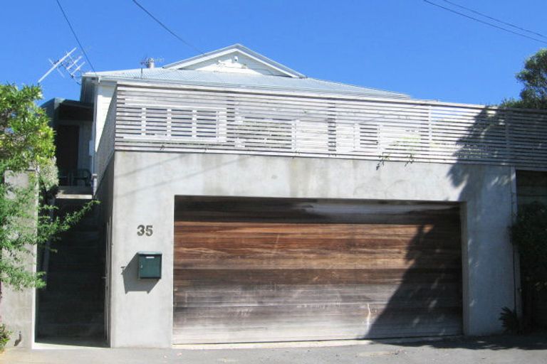 Photo of property in 35 Sydenham Street, Northland, Wellington, 6012