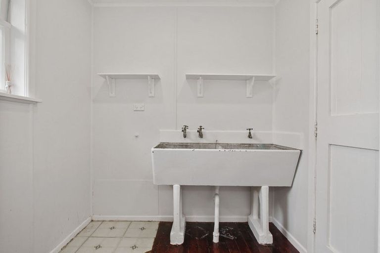 Photo of property in 28 Northfield Road, Waitakere, Auckland, 0816