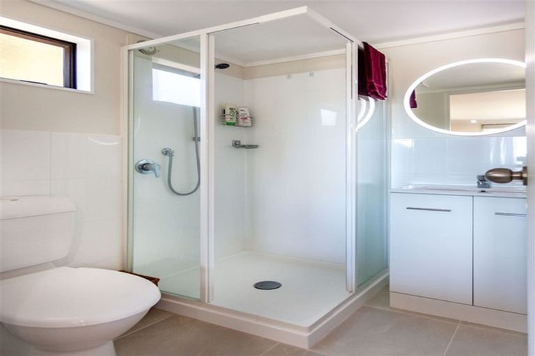 Photo of property in 3 Pine Grove, Tairua, 3508