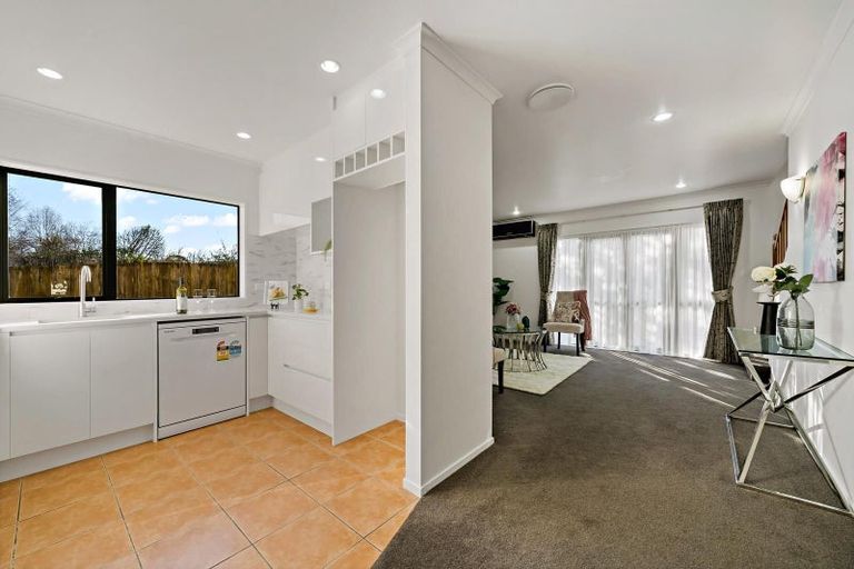 Photo of property in 16/2 Arawa Street, New Lynn, Auckland, 0600