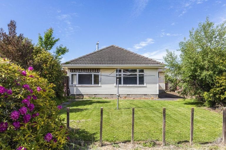 Photo of property in 63 Coopers Road, Dallington, Christchurch, 8061