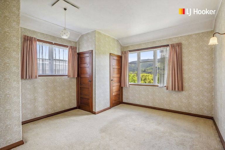 Photo of property in 206 Gladstone Road, Dalmore, Dunedin, 9010