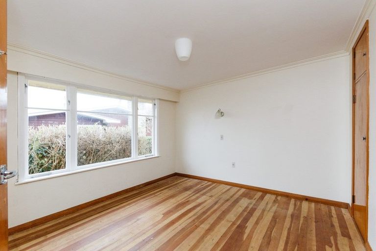 Photo of property in 18 Parata Street, Hokowhitu, Palmerston North, 4410