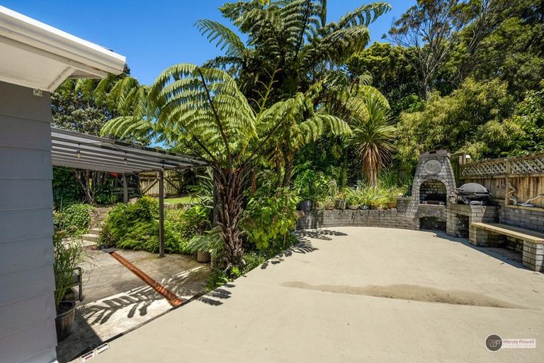 Photo of property in 17 Park Road, Belmont, Lower Hutt, 5010