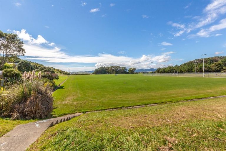 Photo of property in 51 Beaumaris Crescent, Ascot Park, Porirua, 5024