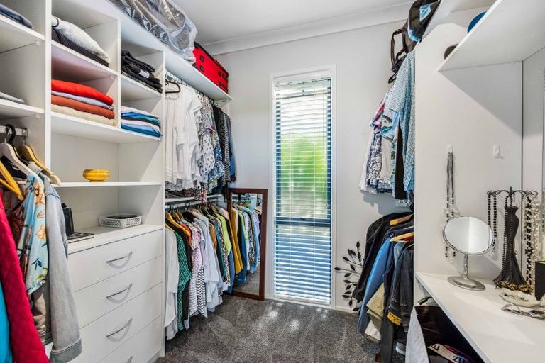 Photo of property in 22 Grace James Road, Pukekohe, 2120