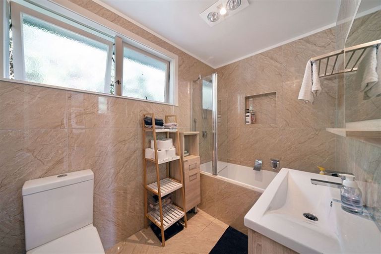 Photo of property in 60 Pooks Road, Ranui, Auckland, 0612