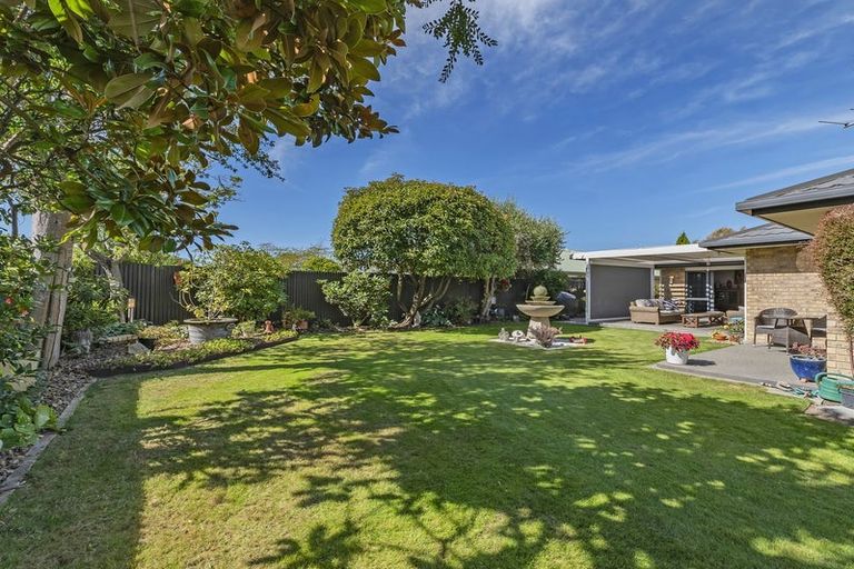 Photo of property in 28 Durrell Way, Rolleston, 7614