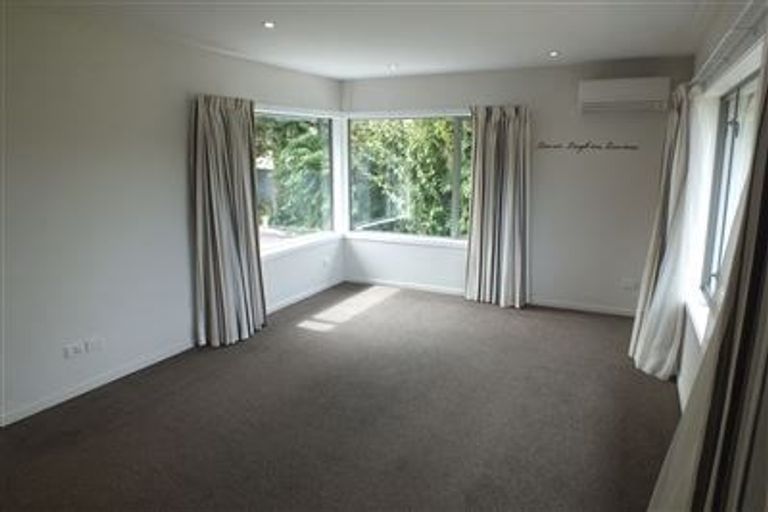 Photo of property in 207 Grahams Road, Burnside, Christchurch, 8053