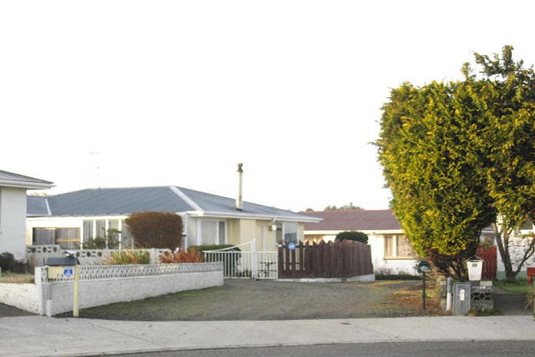 Photo of property in 24 Dumbarton Place, Strathern, Invercargill, 9812