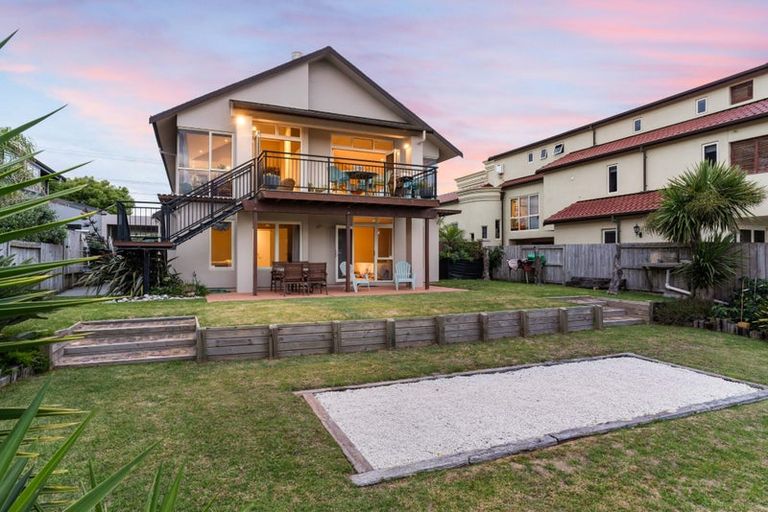 Photo of property in 1173 Papamoa Beach Road, Papamoa Beach, Papamoa, 3118