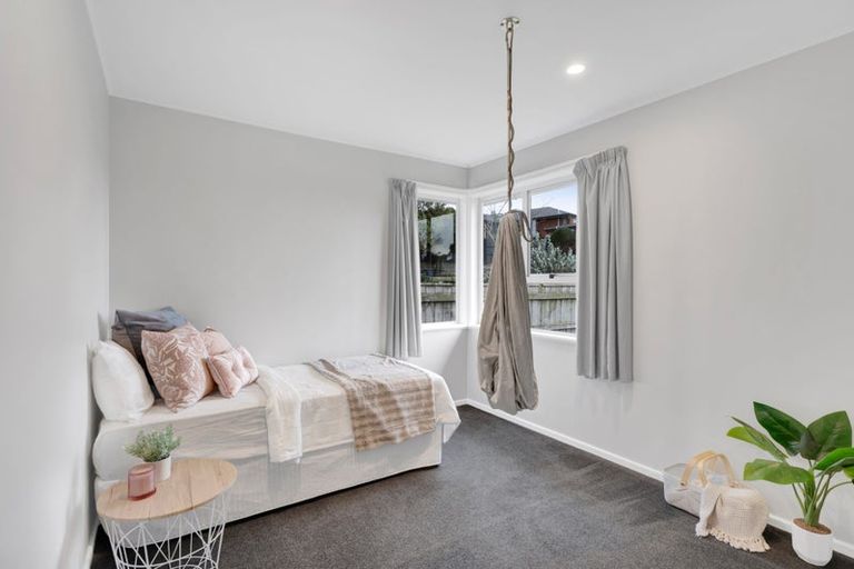 Photo of property in 68 Wallath Road, Westown, New Plymouth, 4310