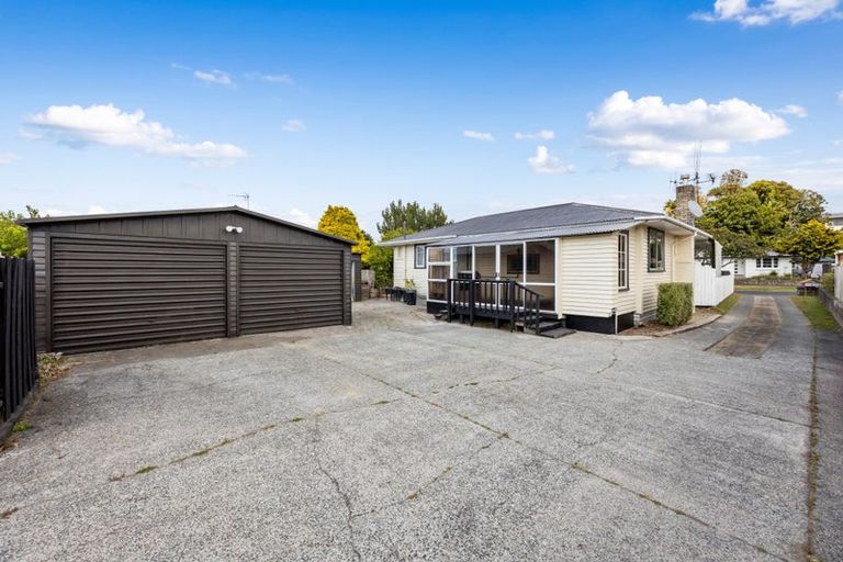 Photo of property in 17 Glenview Terrace, Glenview, Hamilton, 3206