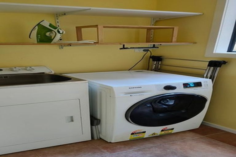 Photo of property in 295 Main Road, Tawa, Wellington, 5028