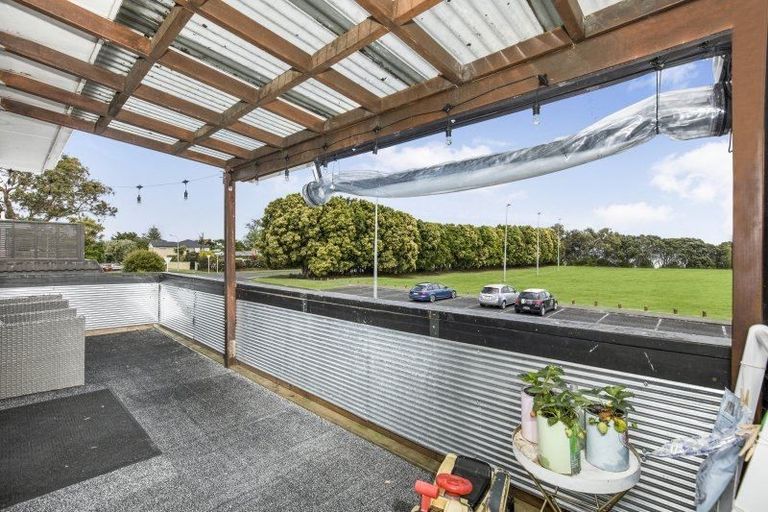 Photo of property in 19 Domain Road, Weymouth, Auckland, 2103