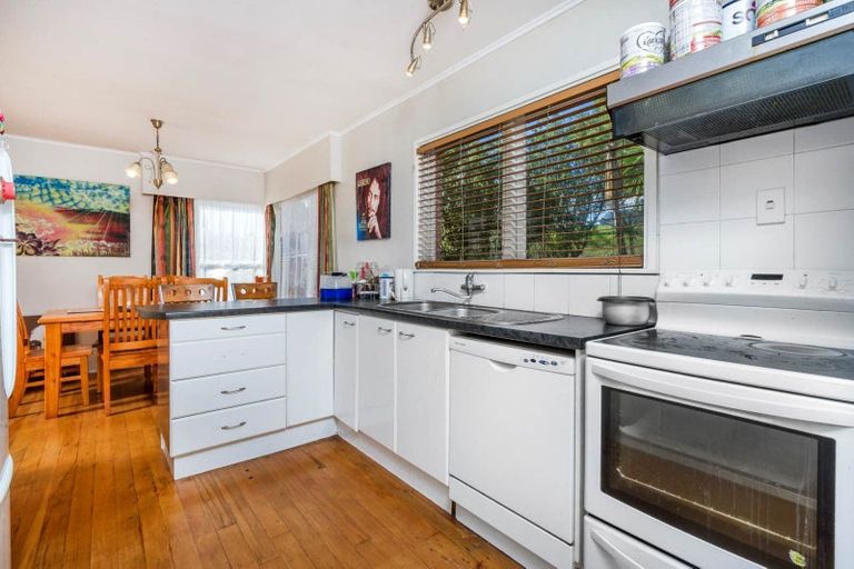 Photo of property in 450 Don Buck Road, Massey, Auckland, 0614