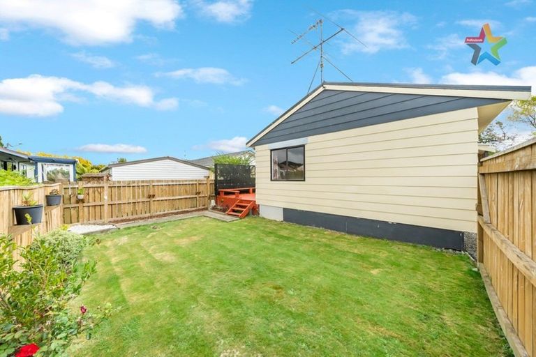 Photo of property in 1/25a Ward Street, Trentham, Upper Hutt, 5018