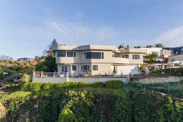 Photo of property in 24a Havelock Road, Hospital Hill, Napier, 4110