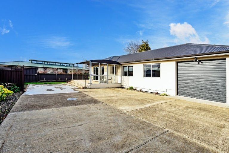Photo of property in 25 Fraser Street, Waikiwi, Invercargill, 9810