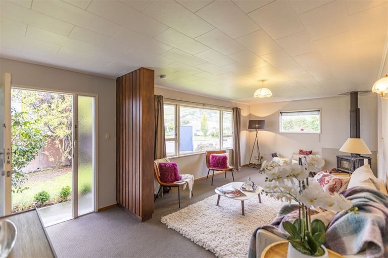 Photo of property in 10 Weathers Place, Taradale, Napier, 4112