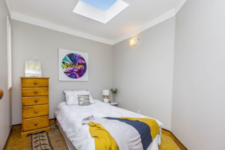 Photo of property in 2 Serenity Grove, Maoribank, Upper Hutt, 5018