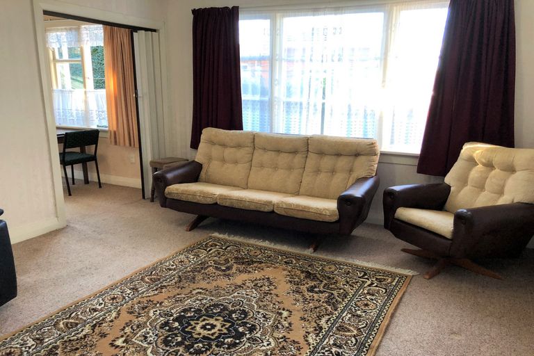 Photo of property in 4 Middleton Road, Kew, Dunedin, 9012