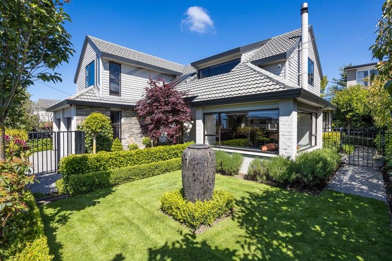 Photo of property in 25 Granville Terrace, Belleknowes, Dunedin, 9011