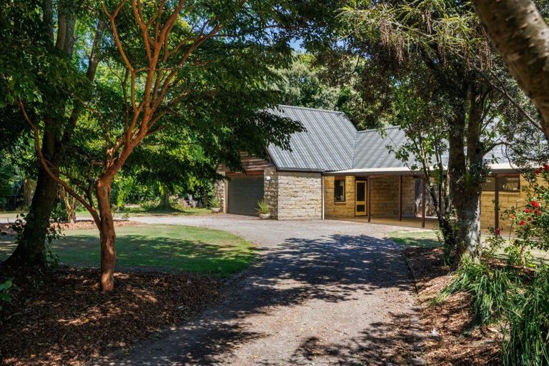 Photo of property in 154 Oroua Road, Kairanga, Palmerston North, 4475