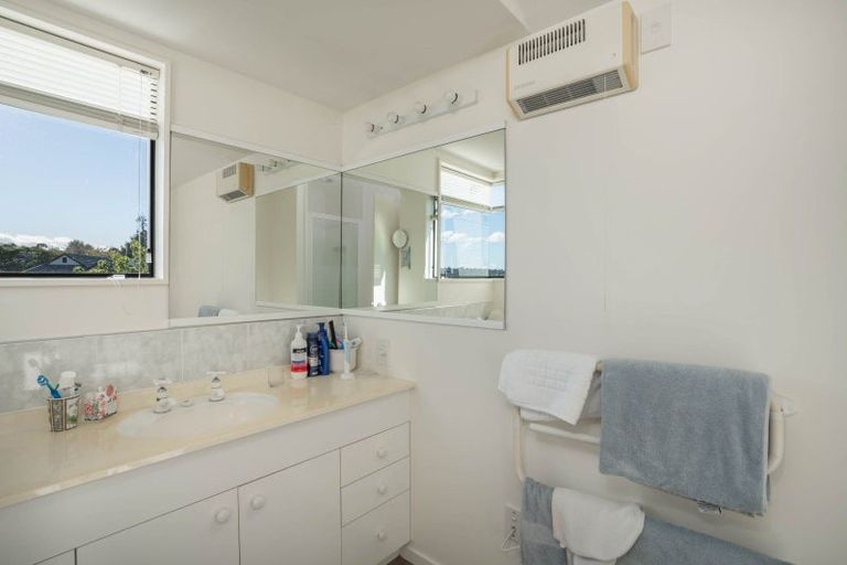 Photo of property in 10 Haines Grove, Rainbow Point, Taupo, 3330