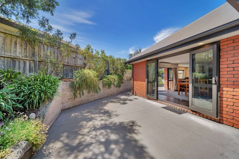 Photo of property in 2 Timbers Lane, Parklands, Christchurch, 8083