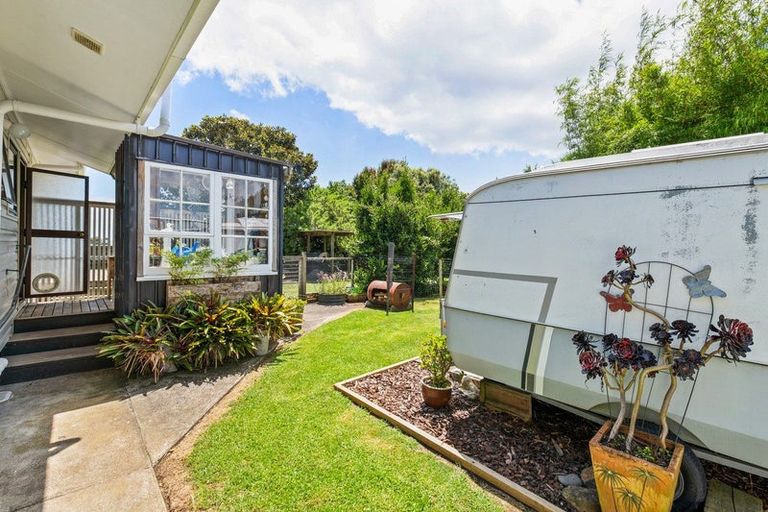 Photo of property in 30 Seagrove Road, Waiau Pa, Pukekohe, 2679