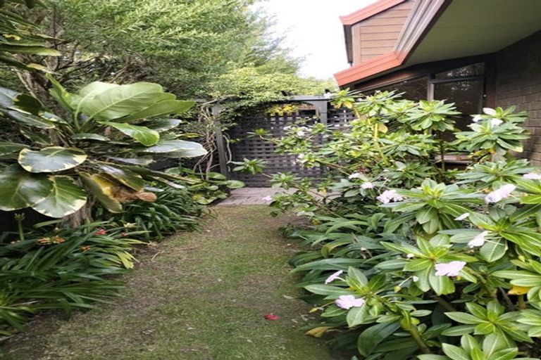 Photo of property in 2/198 Waterloo Road, Hutt Central, Lower Hutt, 5011