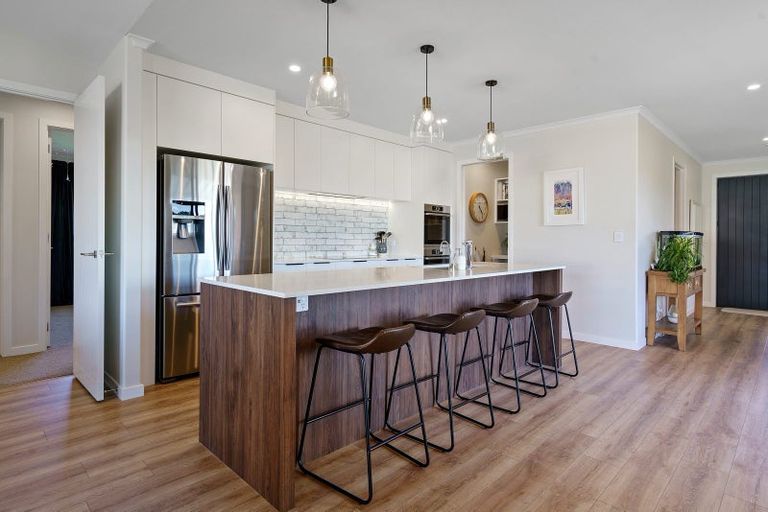 Photo of property in 39 Sunline Drive, Leamington, Cambridge, 3432