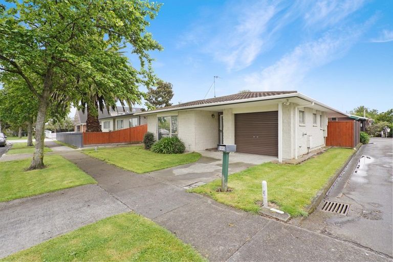Photo of property in 185 Amberley Avenue, Highbury, Palmerston North, 4412