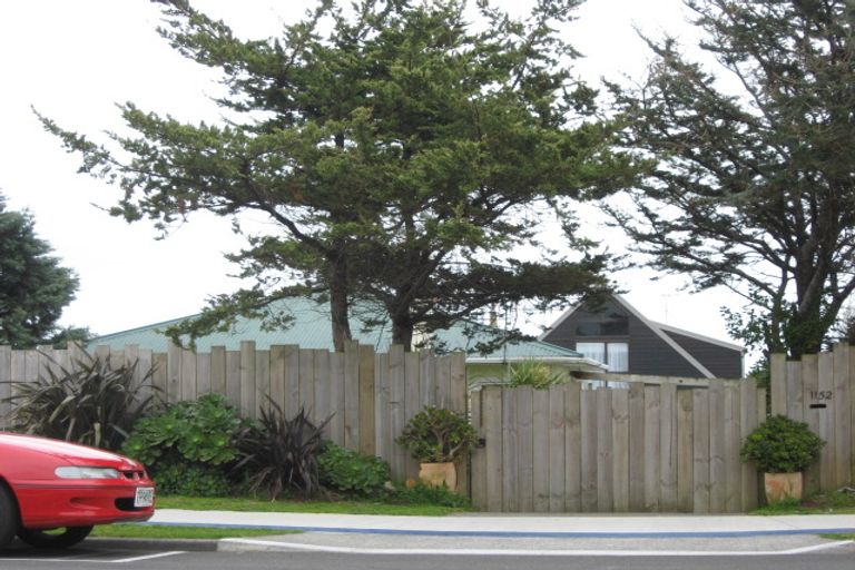 Photo of property in 1152 South Road, Oakura, 4314