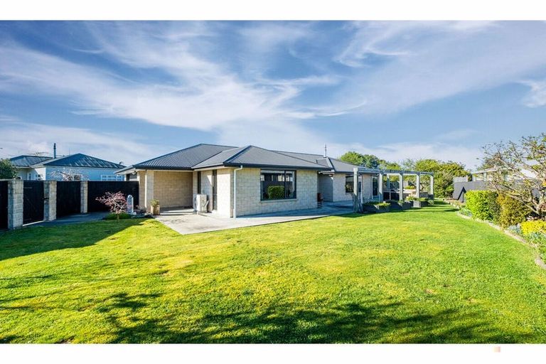 Photo of property in 10 South Terrace Road, Geraldine, 7930