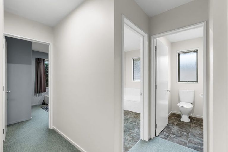 Photo of property in 8 Providence Place, Redwood, Christchurch, 8051