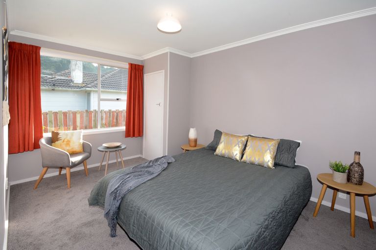 Photo of property in 51 Albertson Avenue, Port Chalmers, 9023